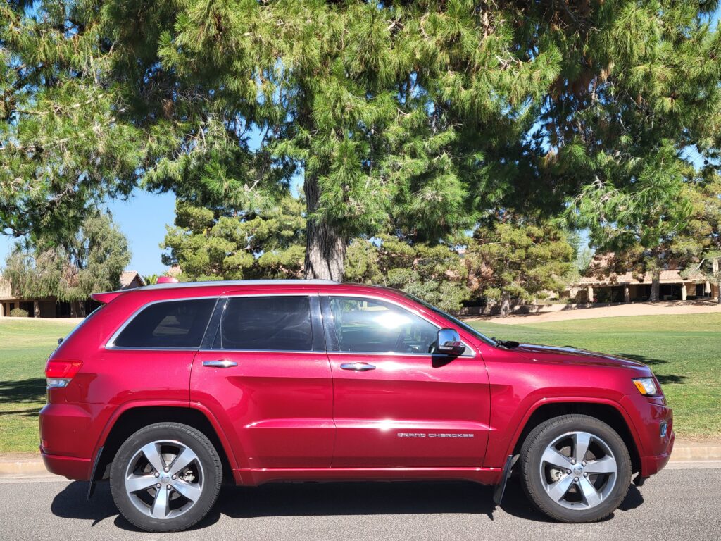 For Sale: 2015 Jeep Grand Cherokee Overland 4WD.